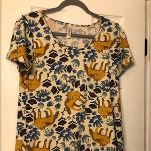 *RARE* Fox Print Lularoe Classic T